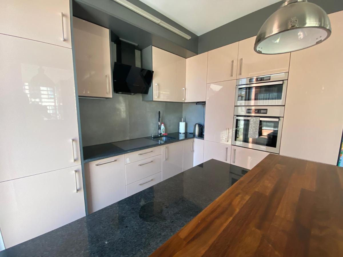 Apartament W Sercu Gdanska Z Parkingiem Podziemnym Εξωτερικό φωτογραφία
