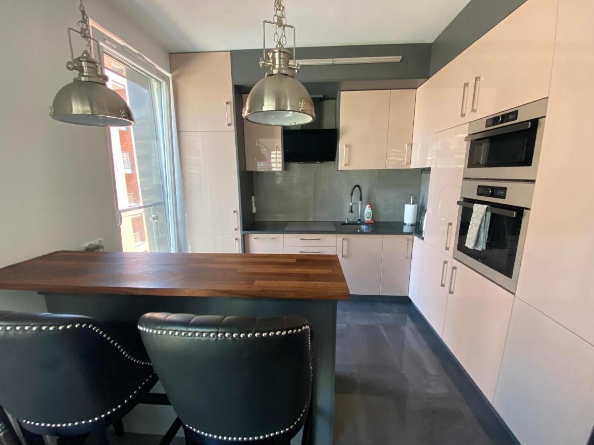 Apartament W Sercu Gdanska Z Parkingiem Podziemnym Εξωτερικό φωτογραφία